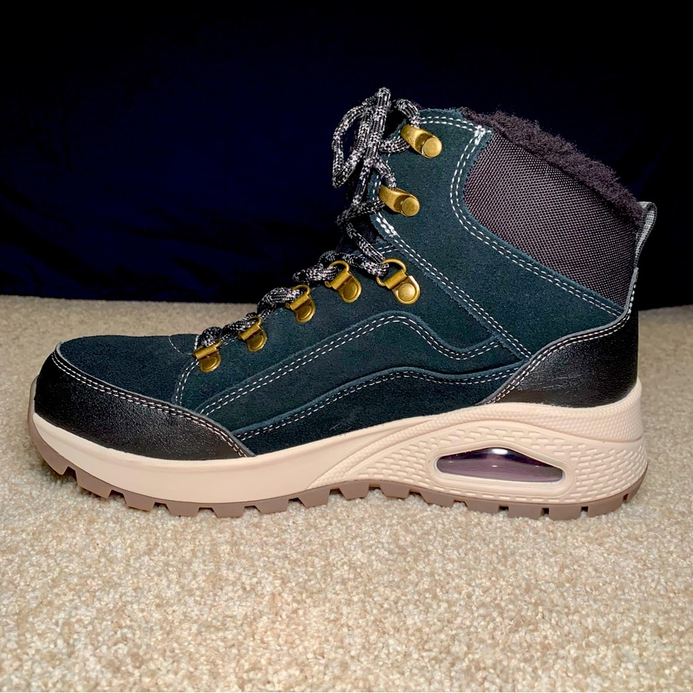 Skechers Black Leather Suede Faux Fur Lined Boots Women’s 9.5